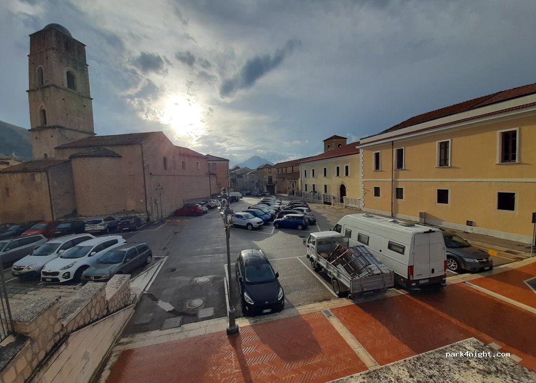 (84039) Teggiano - Parco della Rimembranza — foto