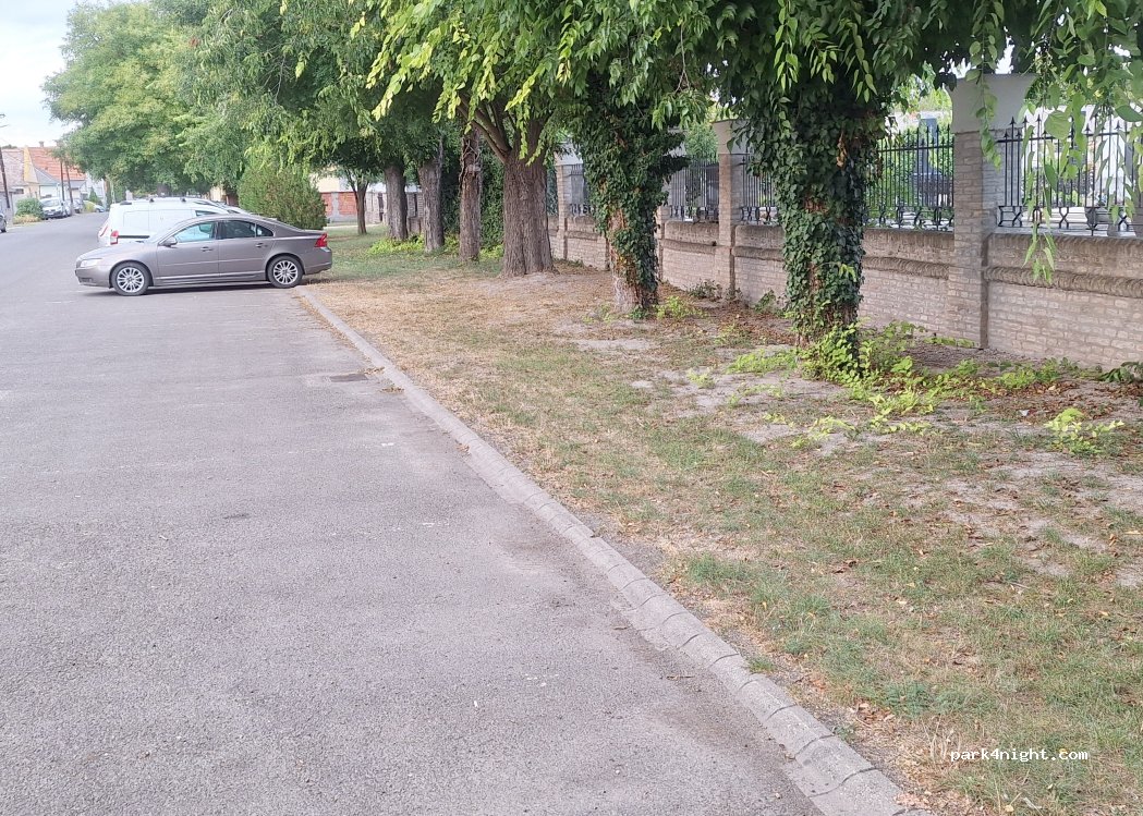 (6300) Kalocsa - Béke utca — foto