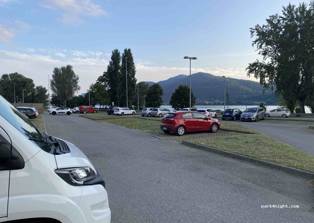 (23900) Lecco - Viale Giacomo Brodolini — foto