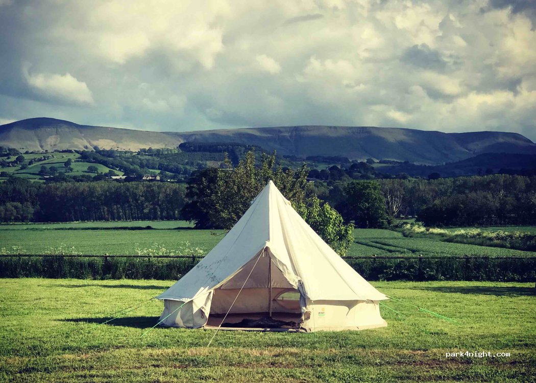 Seren Bach Campsite — foto