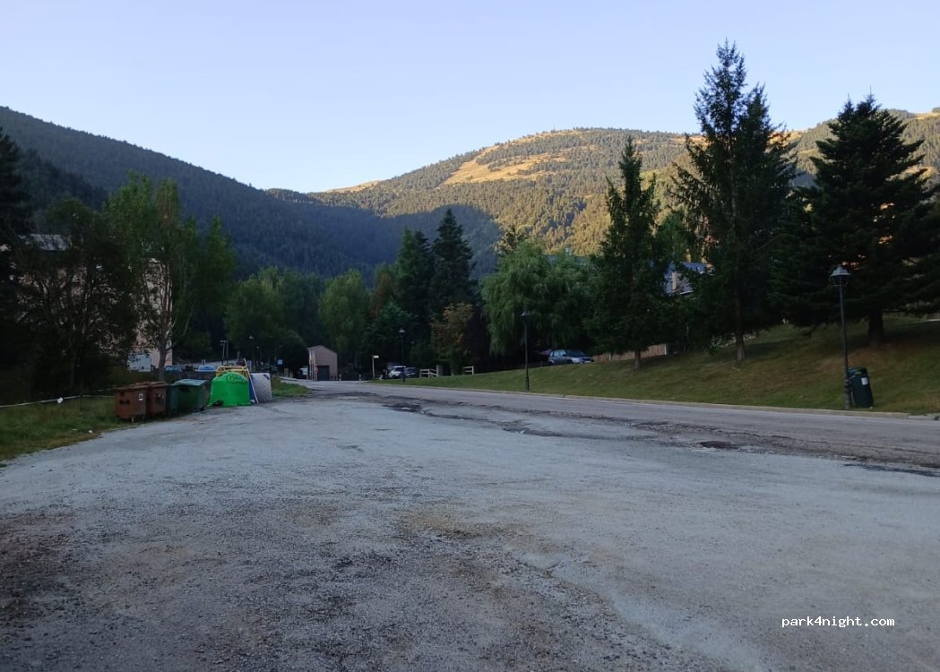 (17538) Alp - Avinguda d'Alp — foto