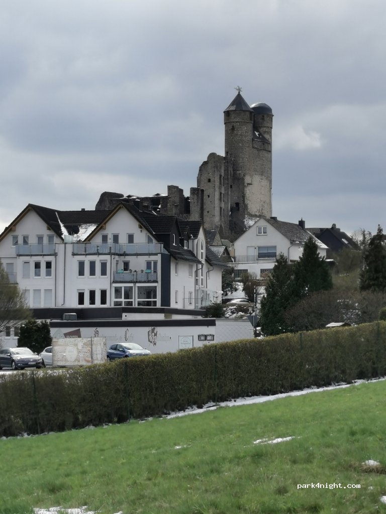 (35753) Greifenstein - 1 Zur Finkenhecke — foto