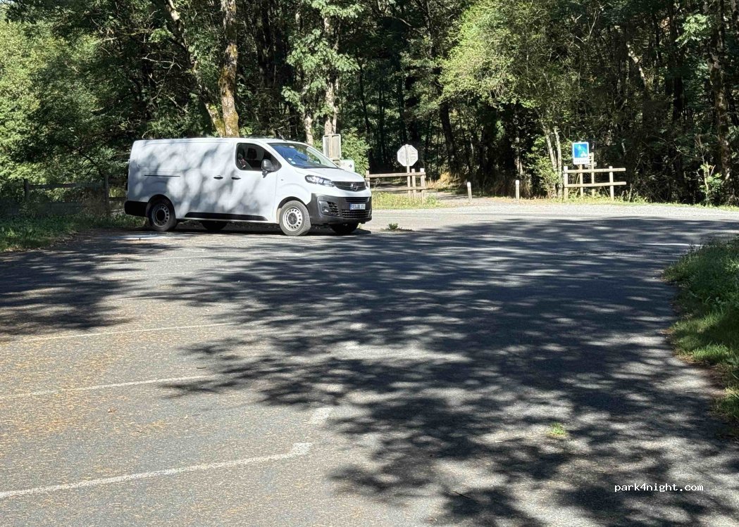 (81230) Lacaune - Chemin du Petit Train — foto 2