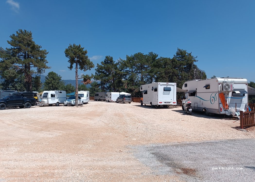 Zevzek tepesi kamp alanı — foto 3