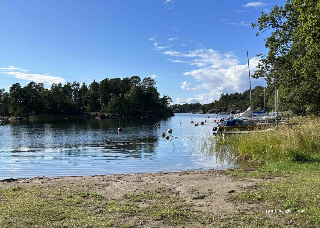 (13975) Kalvsvik - Aborrkroksvägen — foto
