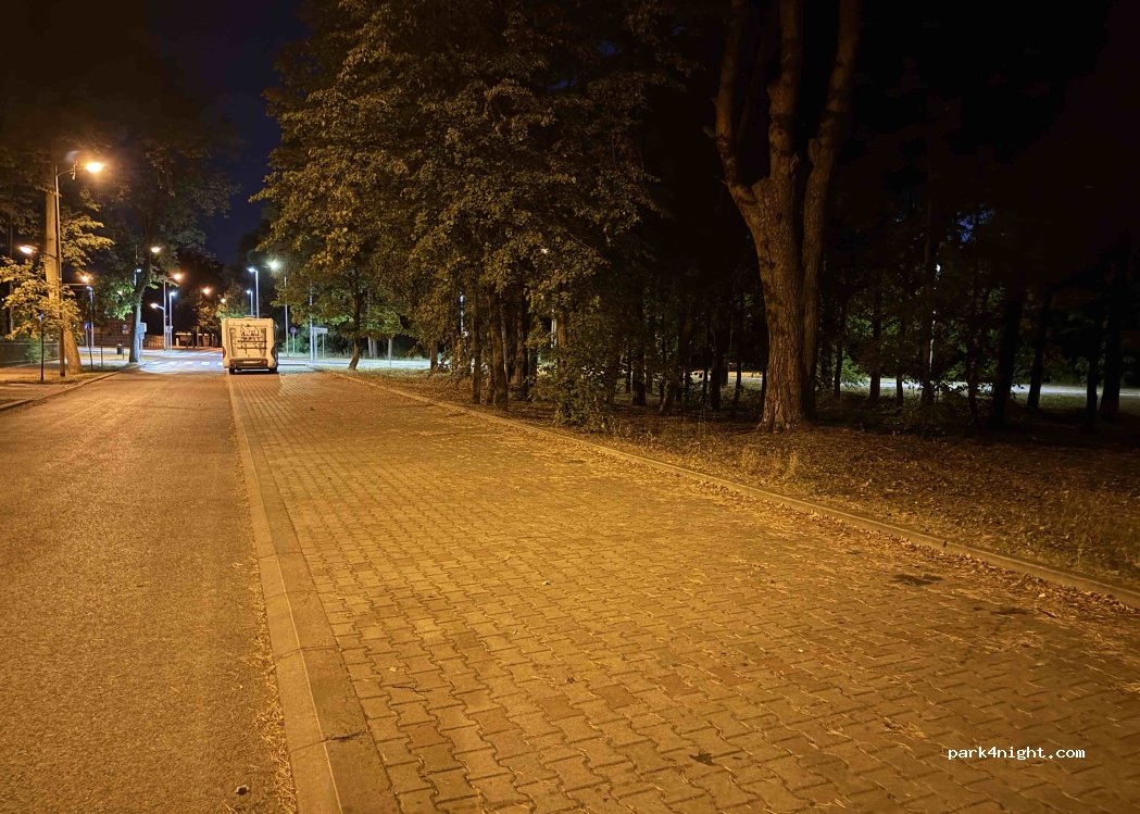 (26-900) Kozienice - Cmentarna — foto 2