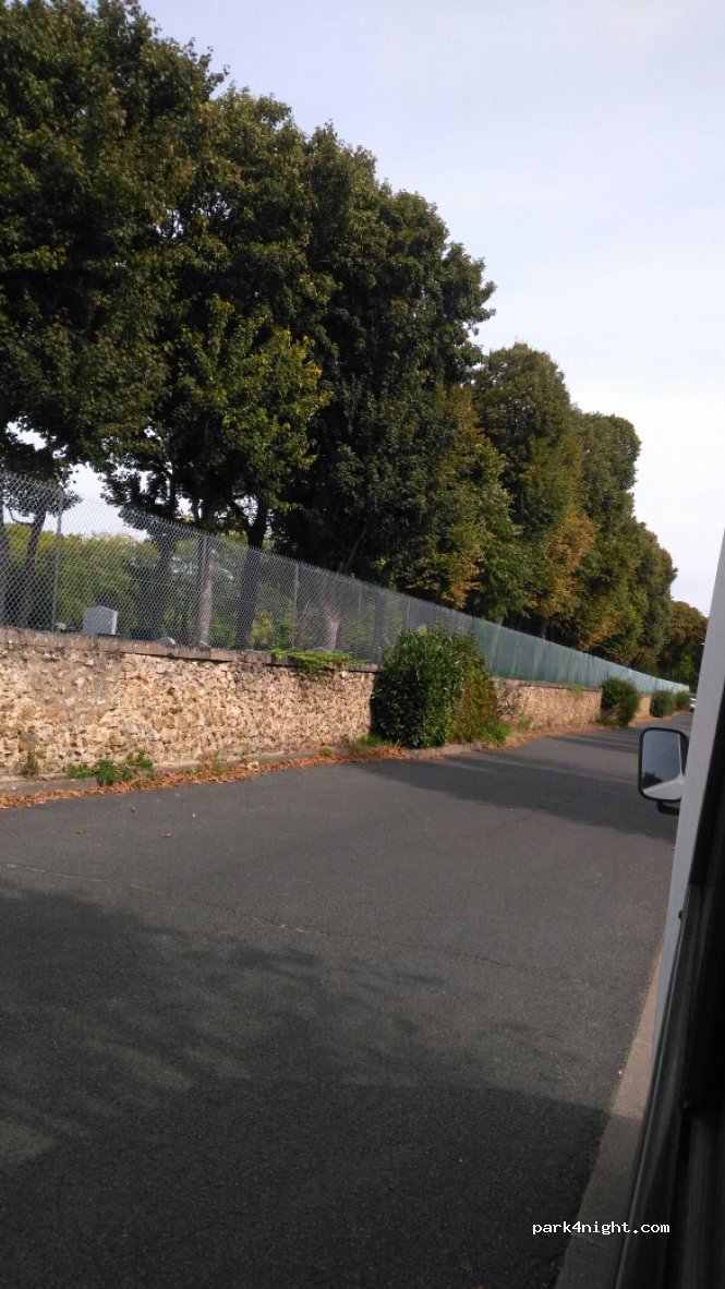 (92220) Bagneux - 44 Avenue de Garlande — foto 2