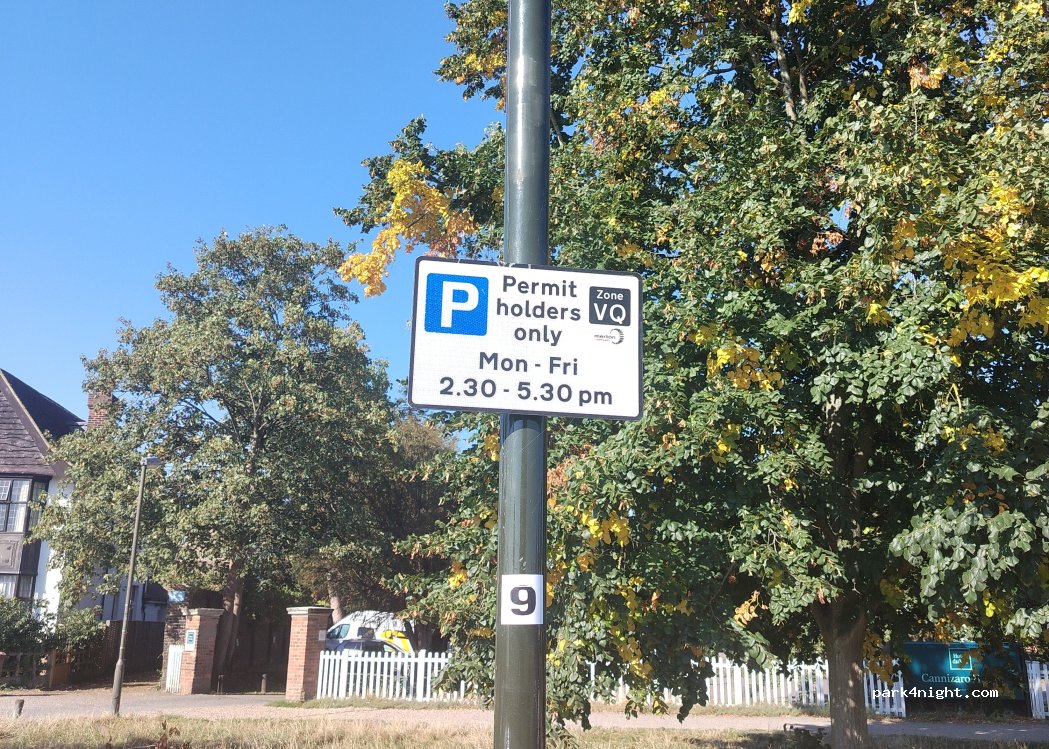 (SW19 4UN) London Borough of Merton - West Side Common — foto 3