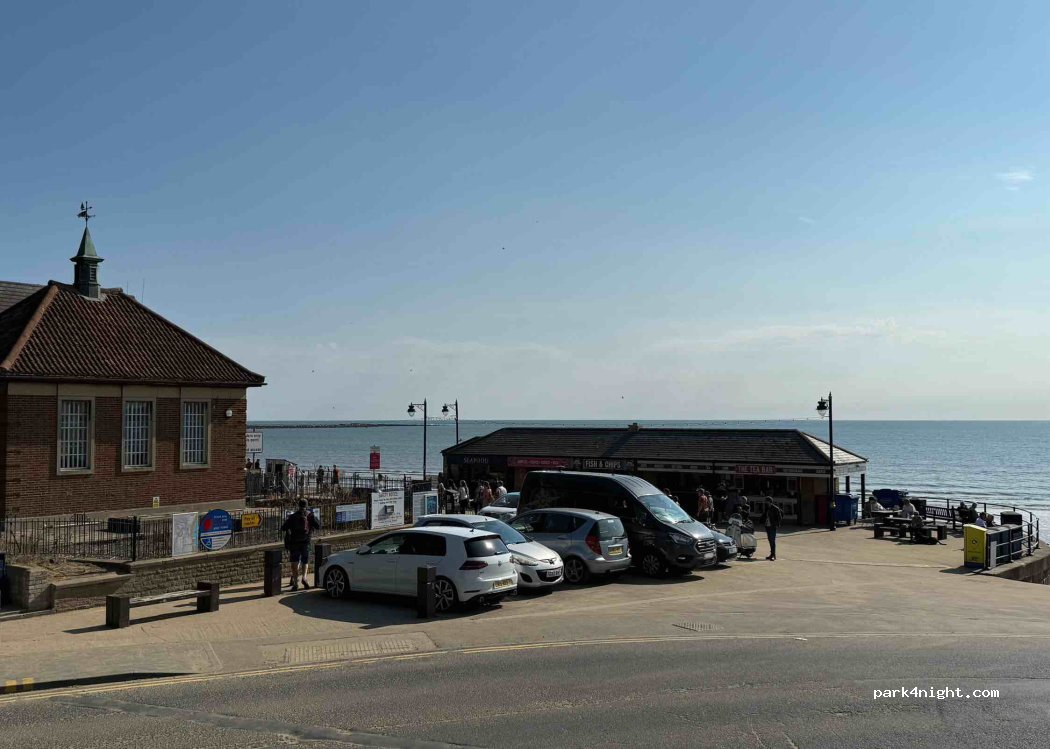 (YO14 9LF) Scarborough - Coble Landing — foto