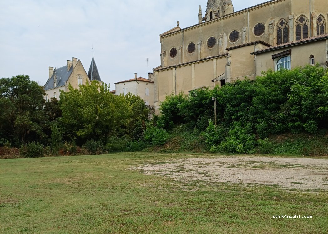 (47180) Sainte-Bazeille - Rue des Fontaines — foto