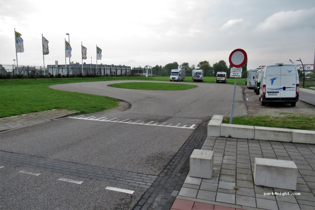 (3201) Spijkenisse - Nieuw Hongerlandsedijk — foto