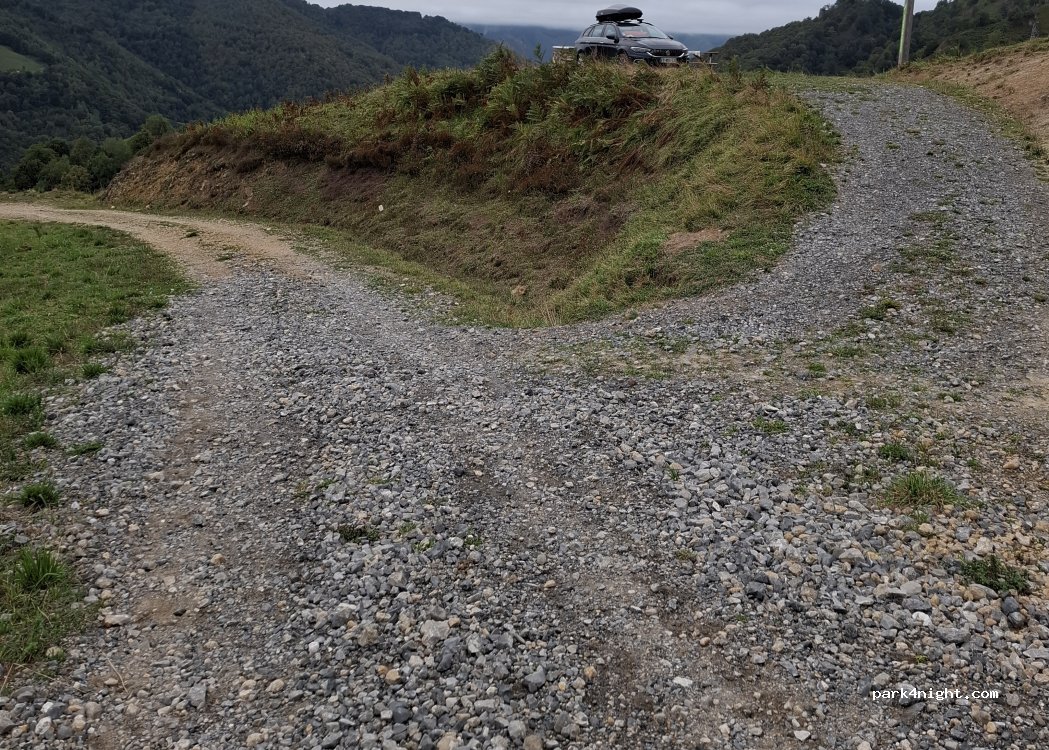 (64490) Aydius - Piste du Plat de Garat — foto 3