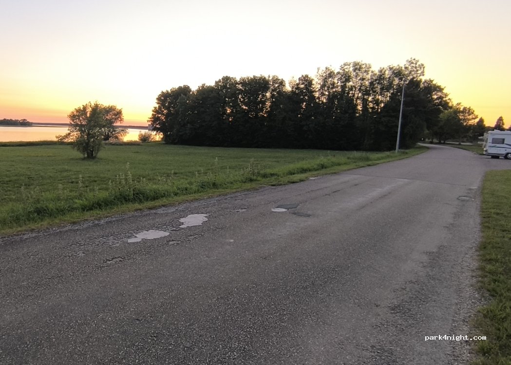 (10500) Mathaux - Vélovoie des Lacs — foto