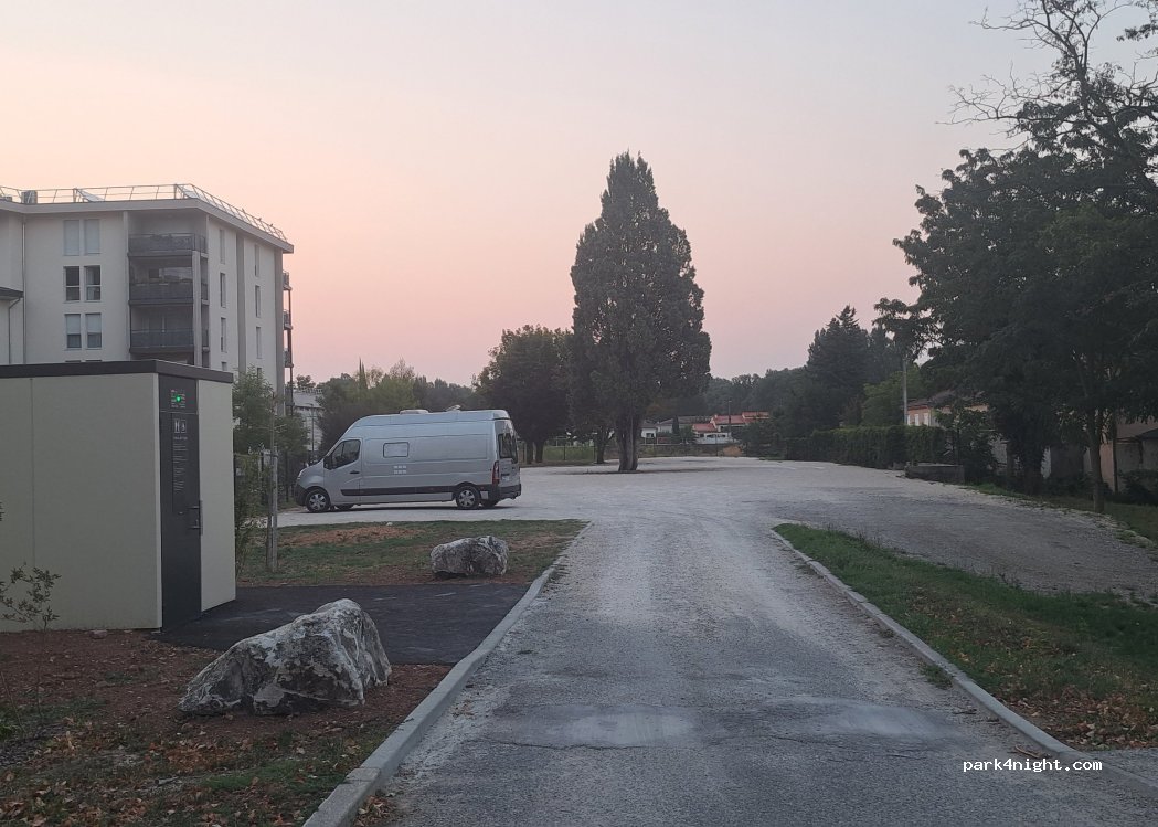 (26200) Montélimar - Chemin des Deux Saisons — foto