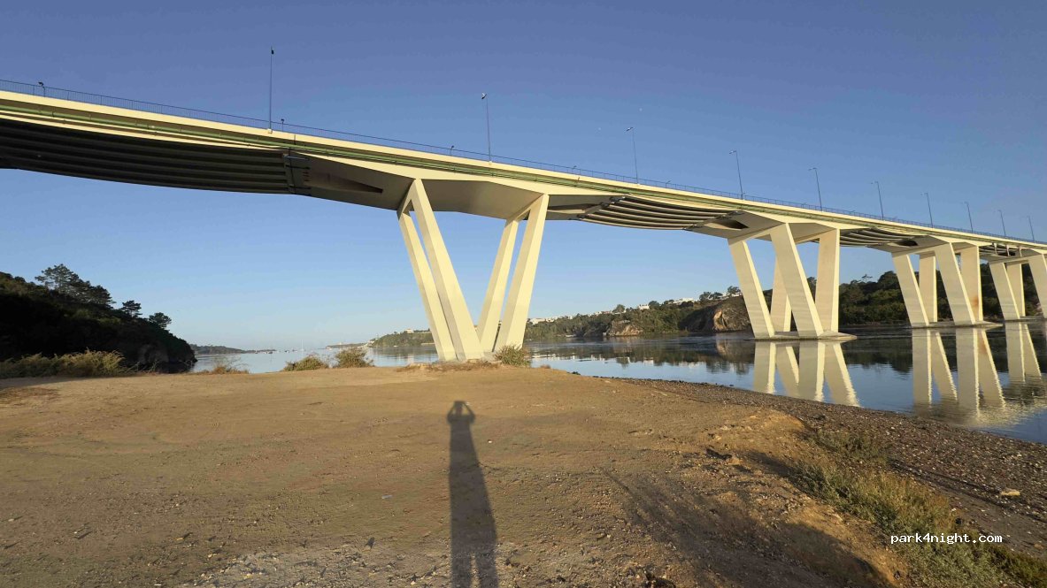 (7645-253) Longueira/Almograve - Acesso à parte inferior da ponte — foto 4