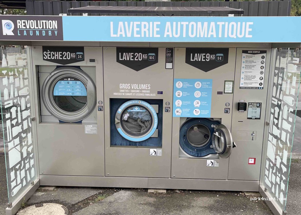 (71118) Saint-Martin-Belle-Roche - Chemin des Epraillons — foto