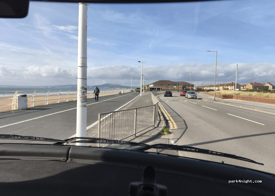 (SA12 7HR) Baglan - The Princess Margaret Way — foto