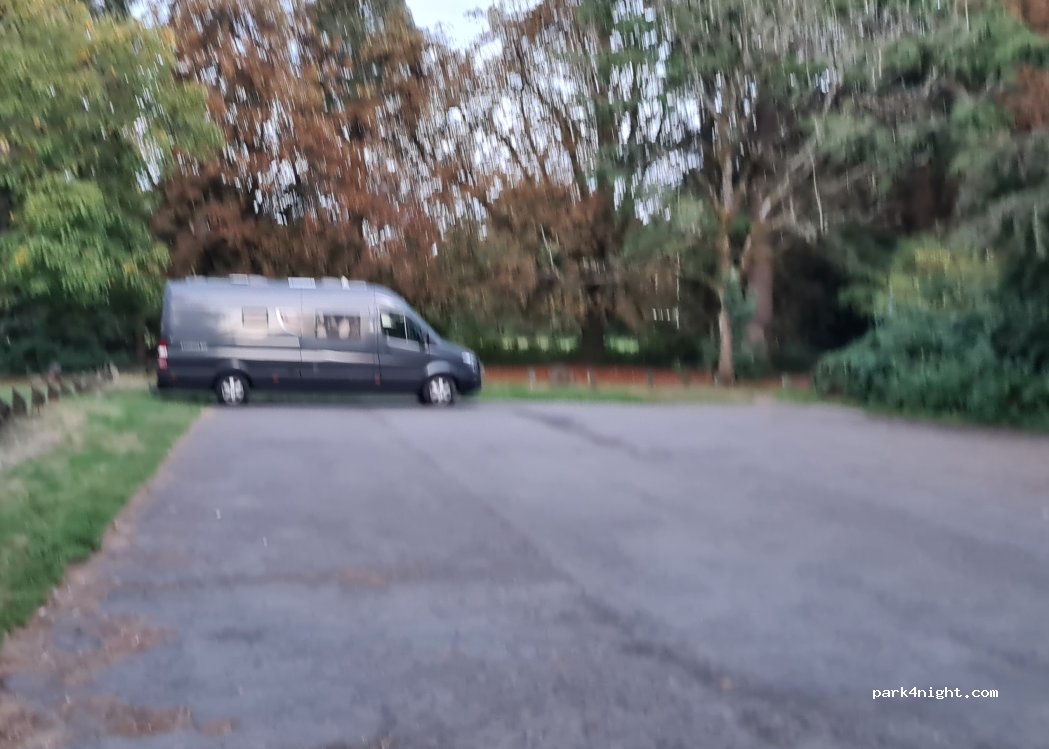 (CF) Cardiff - Forest Farm Road — foto 2