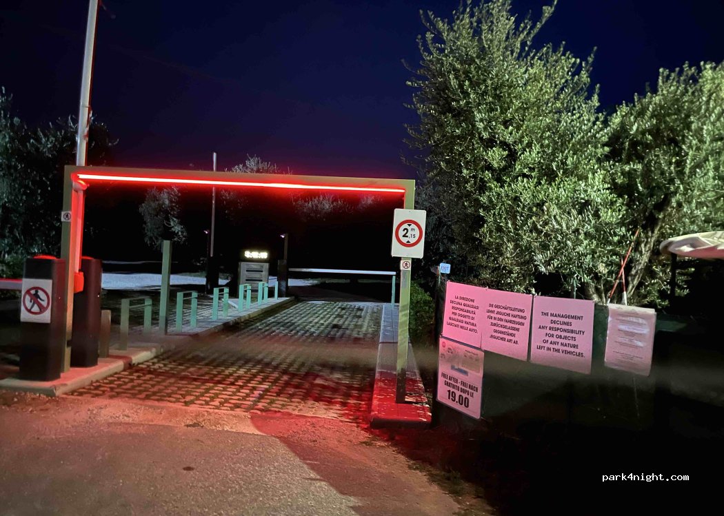 (25010) San Felice del Benaco - Via Baia del Vento — foto