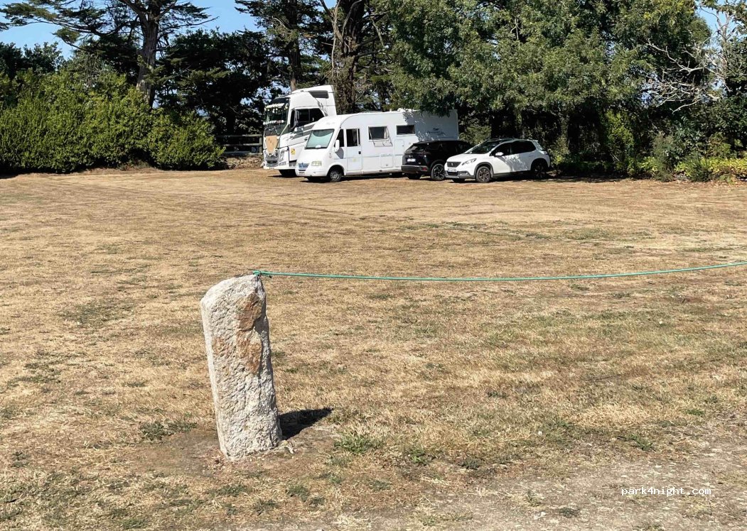 (29710) Landudec - Route de Ty Piolet — foto 2