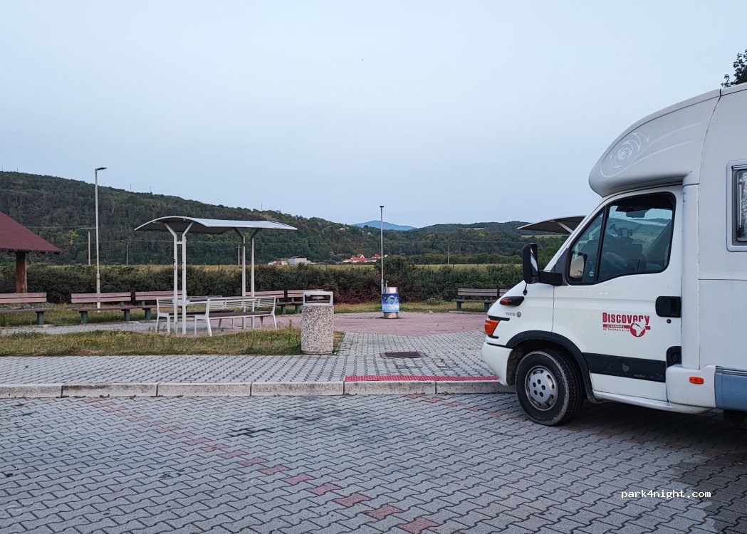 (916 38) District of Nové Mesto nad Váhom - Beckov — foto