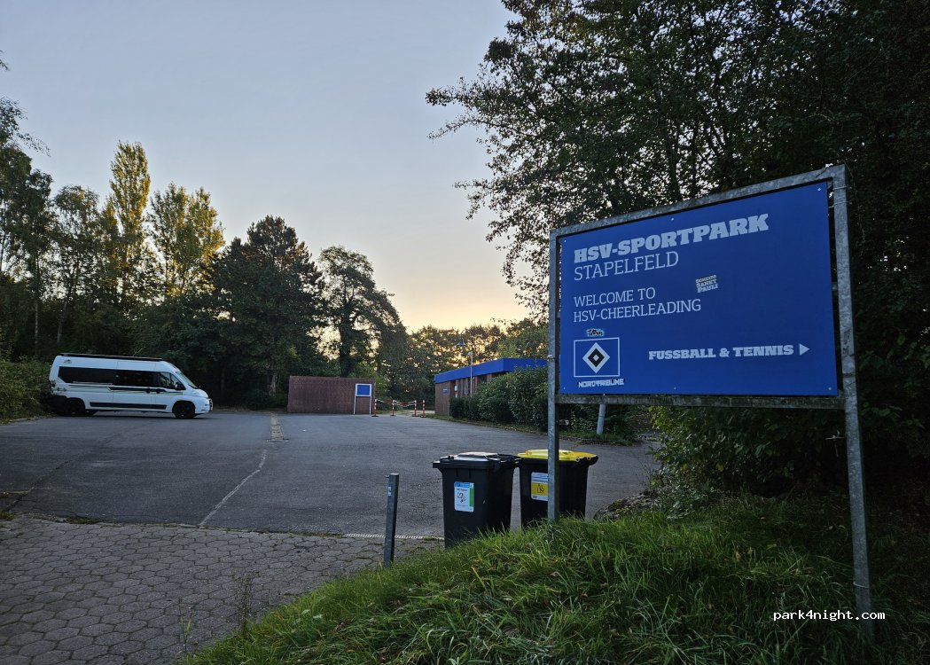 (22145) Stapelfeld - Reinbeker Straße — foto