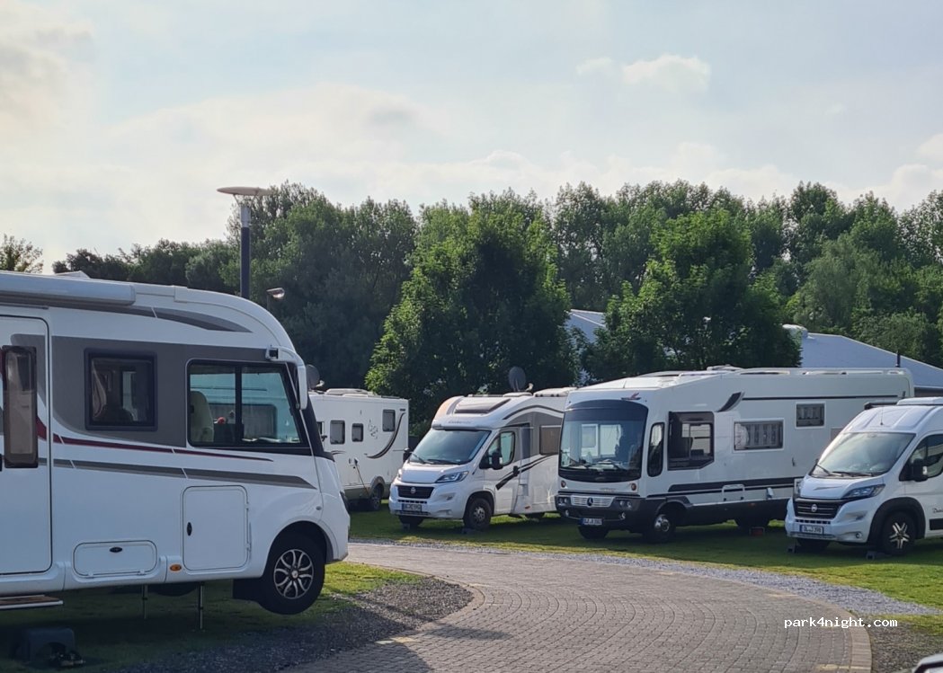 Wohnmobilhafen Bergkamen — foto