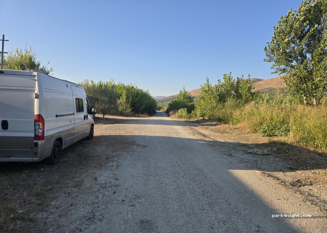 (5010) Otllak - Unnamed Road — foto