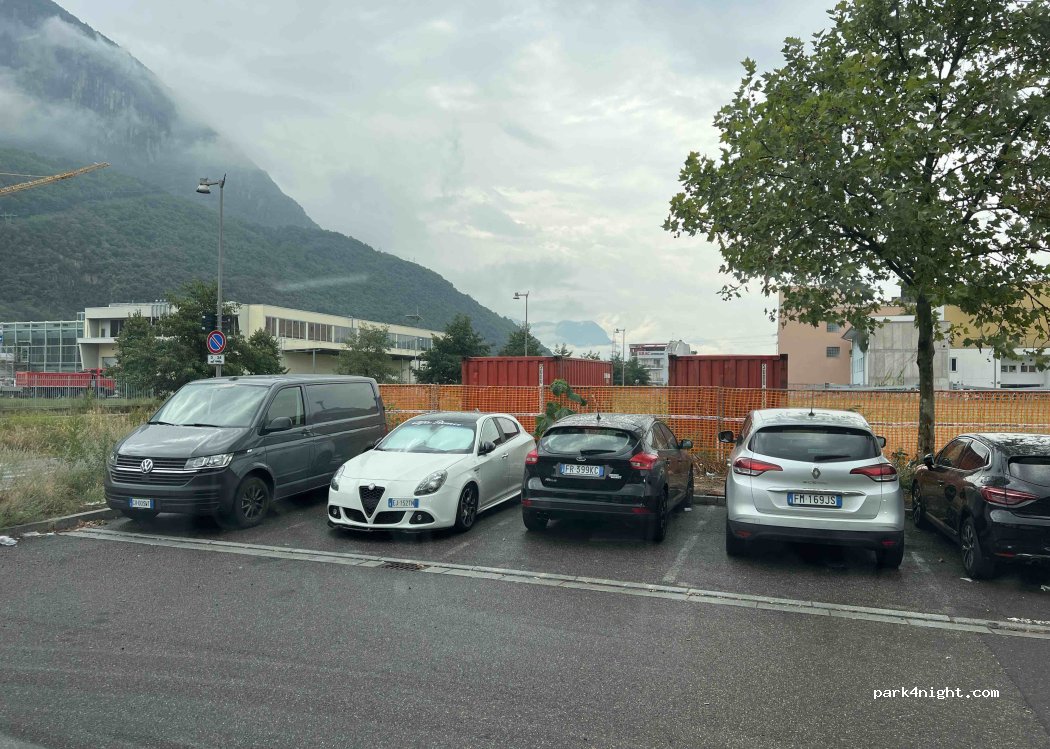 (39100) Bolzano - Bozen - Via Giovanni Caproni - Giovanni-Caproni-Straße — foto