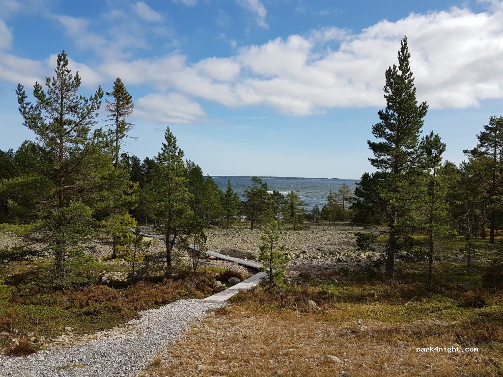 (820 76) Mellanfjärden - — foto