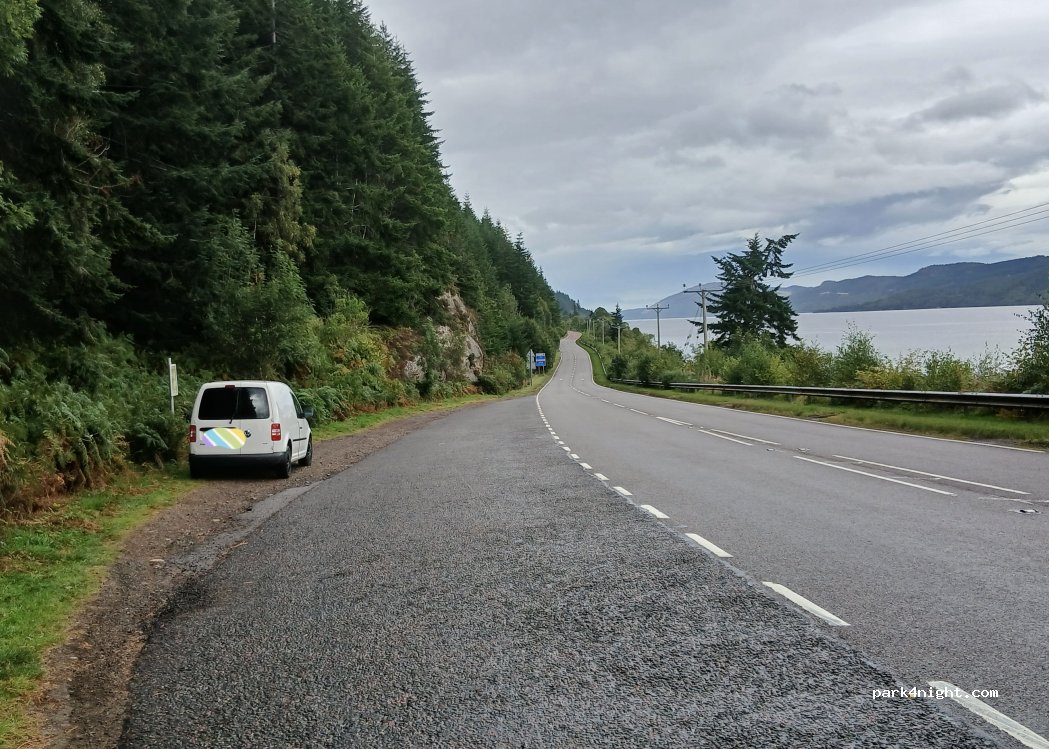 (IV63 7YD) Invermoriston - A82 — foto