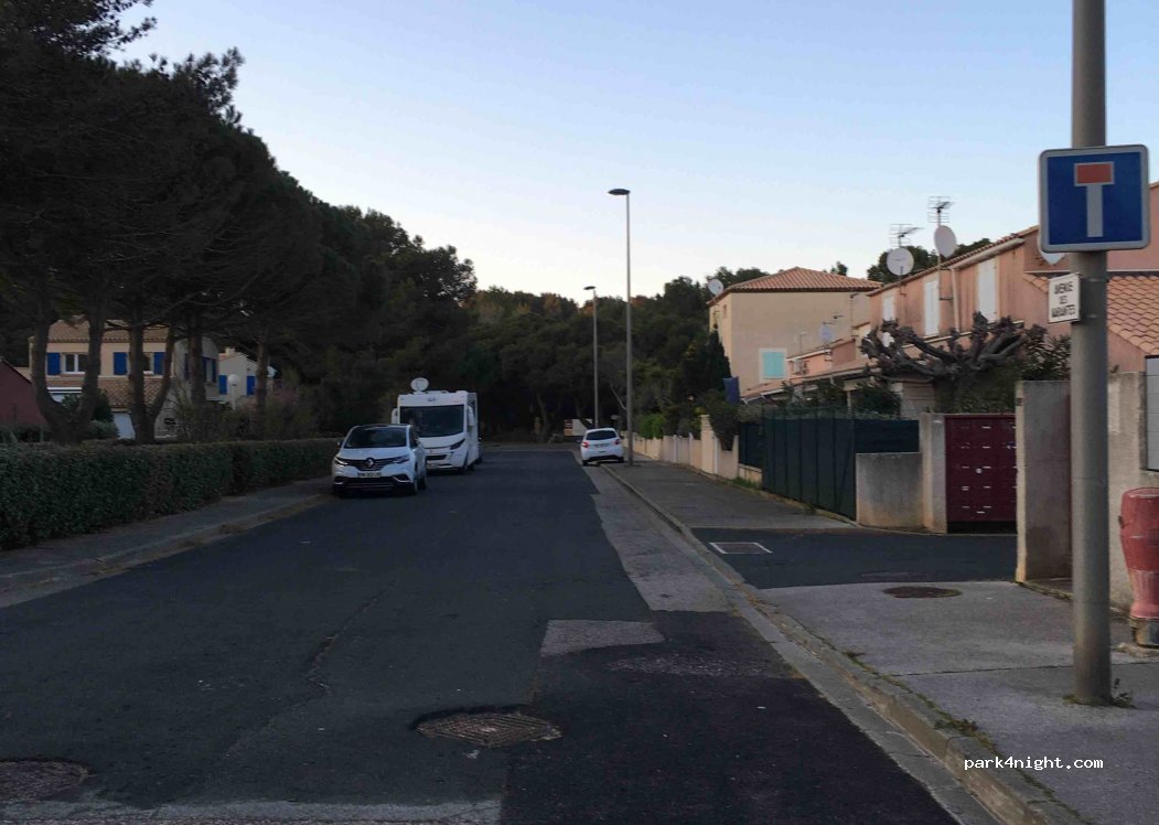 (11100) Narbonne - 13 Avenue des Karantes — foto 3