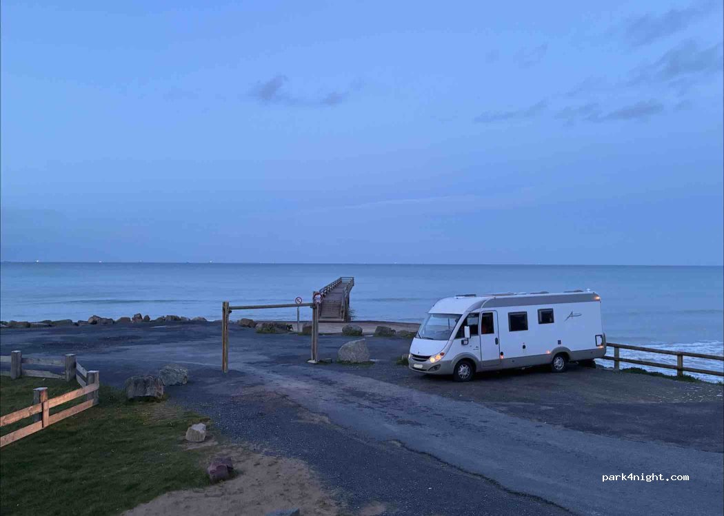 (14710) Vierville-sur-Mer - Rue de la Percée — foto 4