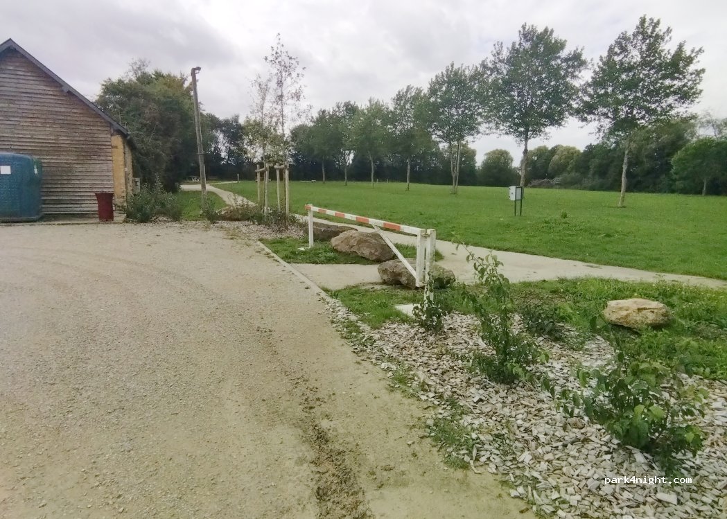 (72110) Rouperroux-le-Coquet - Rue Principale — foto 3