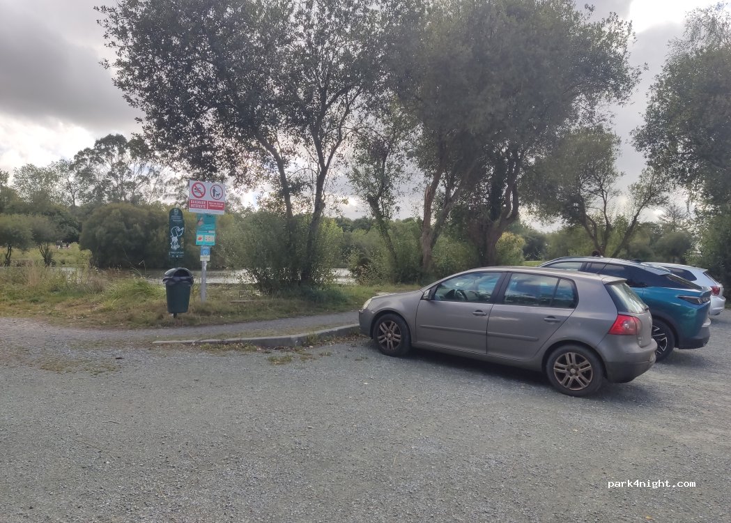 (29610) Plouigneau - Rue André le Harzic — foto 2