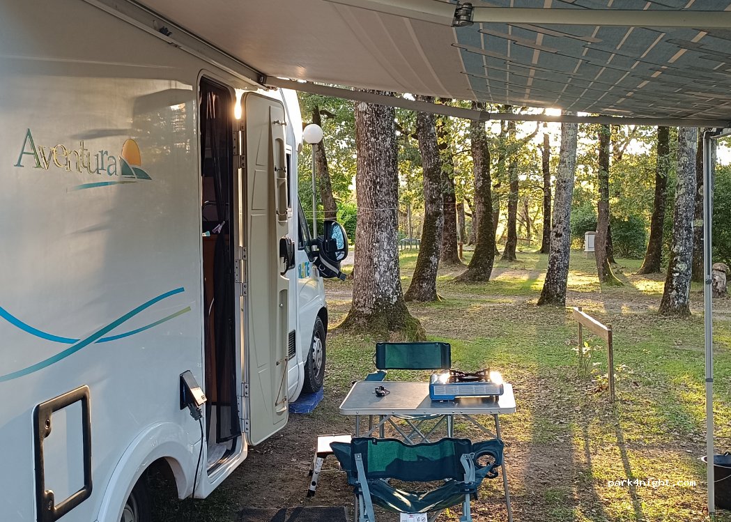 Camping 3 étoiles En Salvan — foto 4