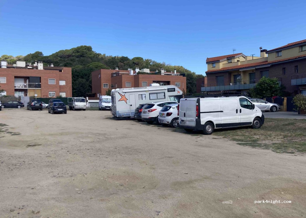 (08389) Palafolls - Passeig del Mestre Pau Casals — foto 2