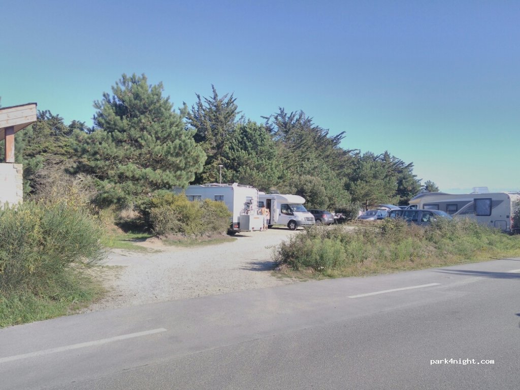 (56190) Ambon - Route de la Baie — foto 2