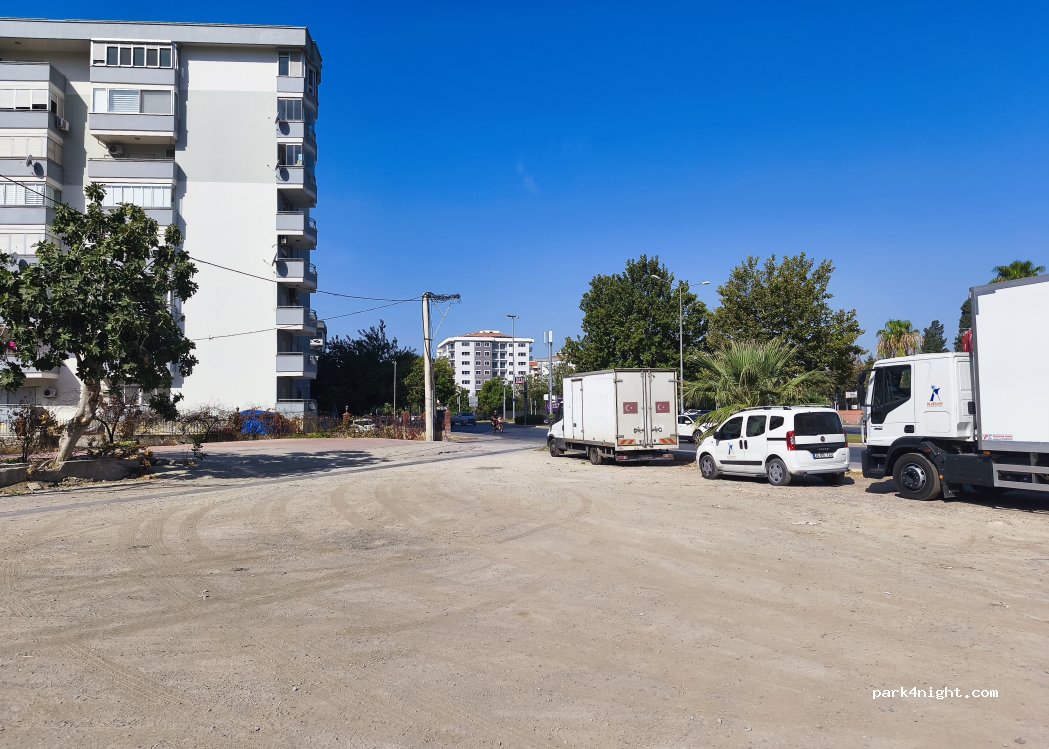 (35550) Bostanlı Mahallesi - Bestekar Yusuf Nalkesen Sokağı — foto