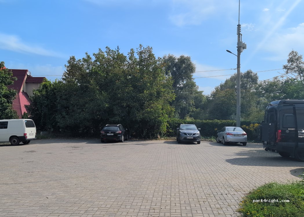 (58005) Chernivtsi - Komarova Street — foto 2