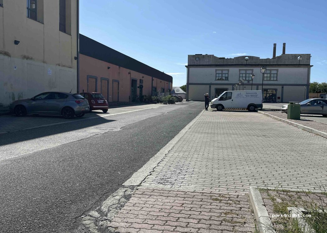 (57100) Livorno - Via Francesco Pera — foto 2