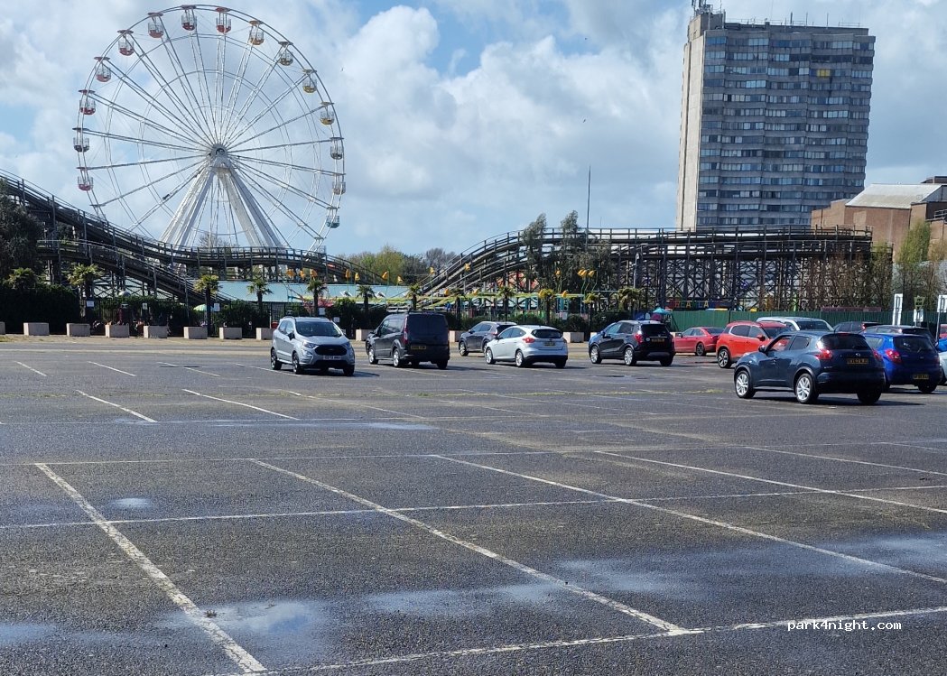 (CT9 1UN) Margate - Hall by the Sea Road — foto