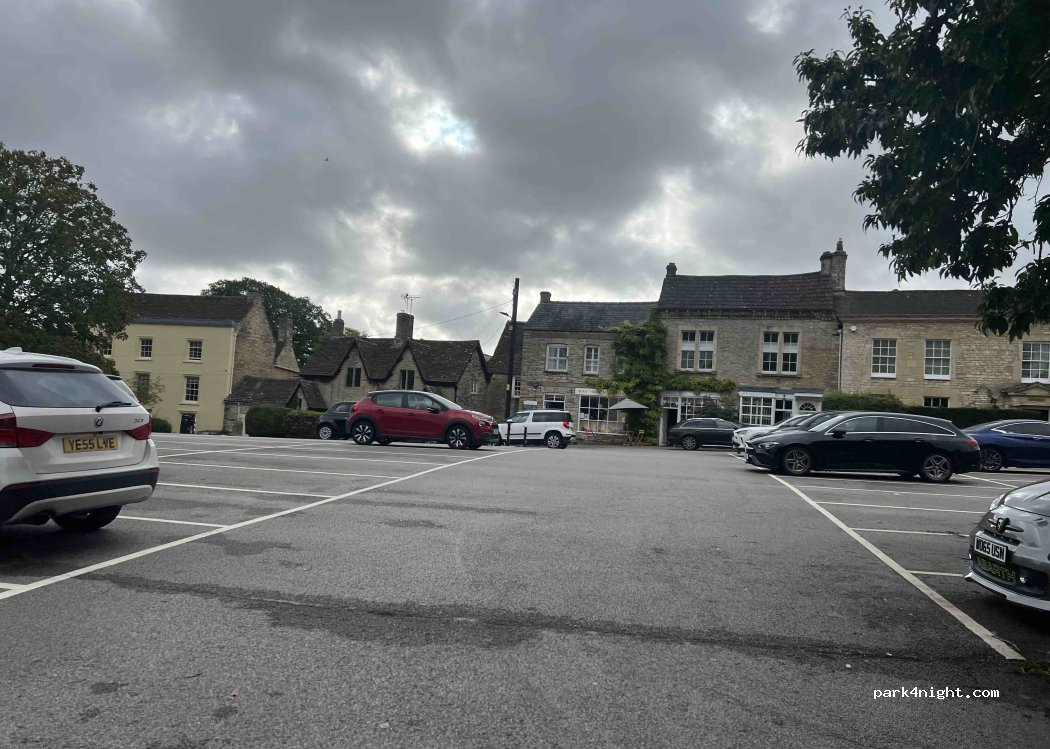 (GL8 8ES) Cotswold - Chipping Street — foto