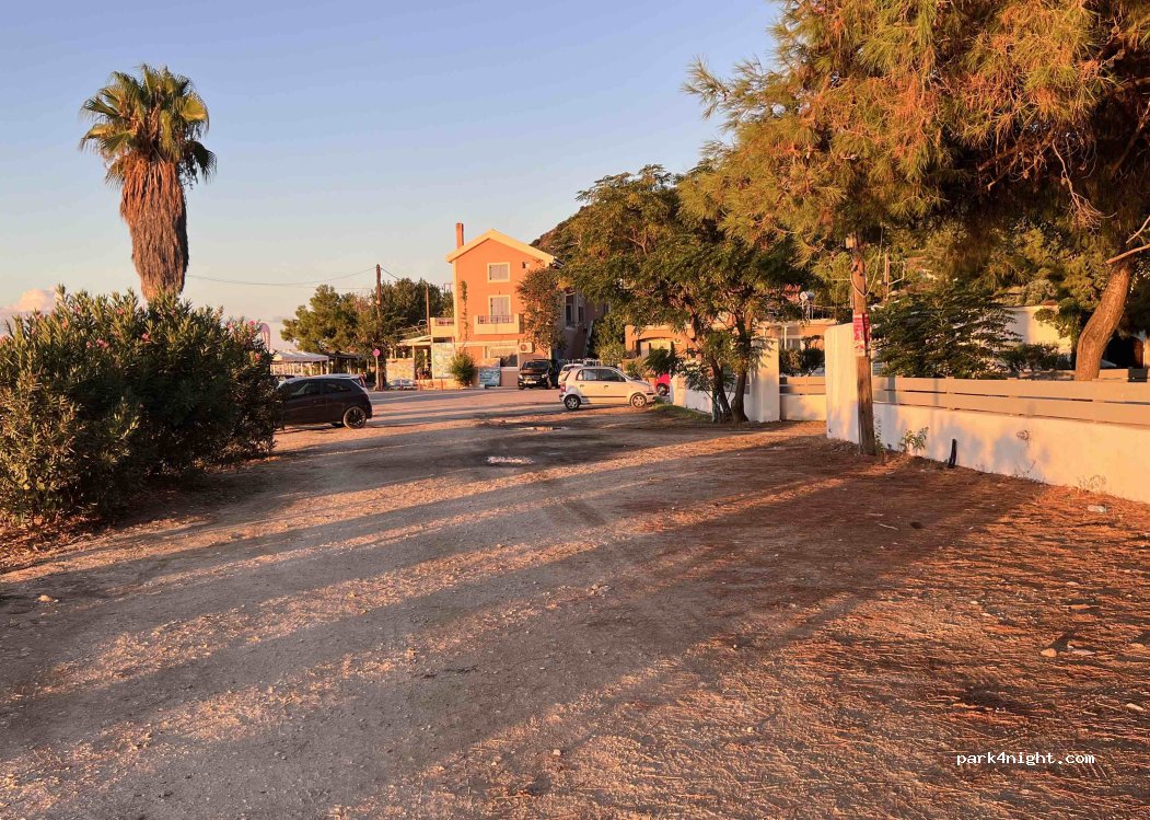 (28082) Kato Katelios - Unnamed road — foto 2