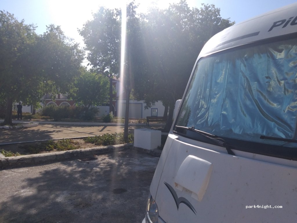 (7240) Mourão - 7 Largo das Portas de São Bento — foto 3