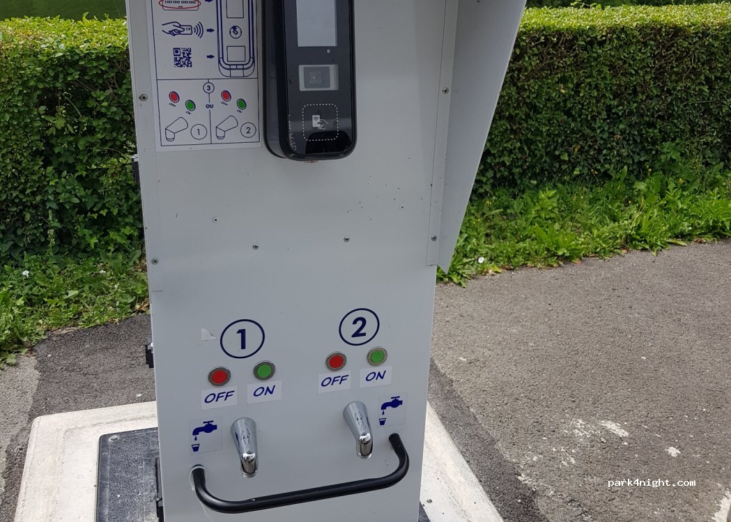(08800) Monthermé - 50 Rue du Général de Gaulle — foto 4