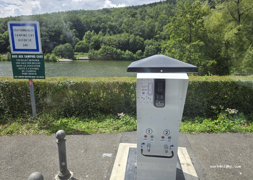 (08800) Monthermé - 50 Rue du Général de Gaulle — foto 5