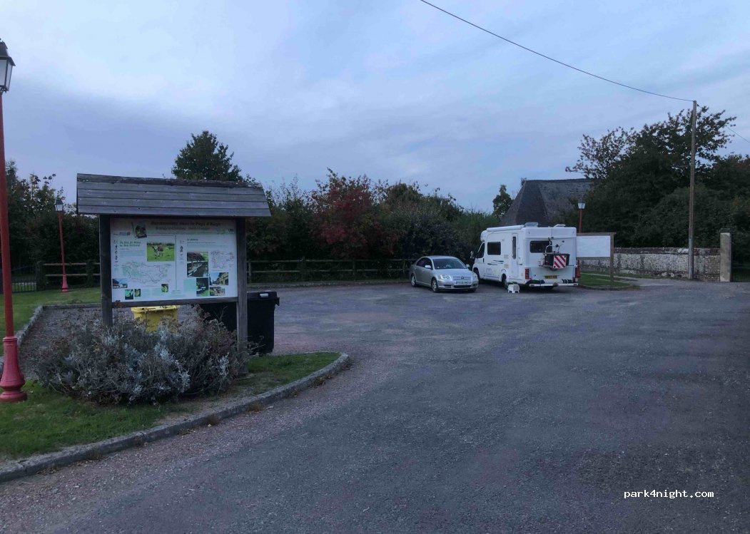 (14130) Saint-Philbert-des-Champs - Voie Communale Lotissement Communal de l'Église — foto 4
