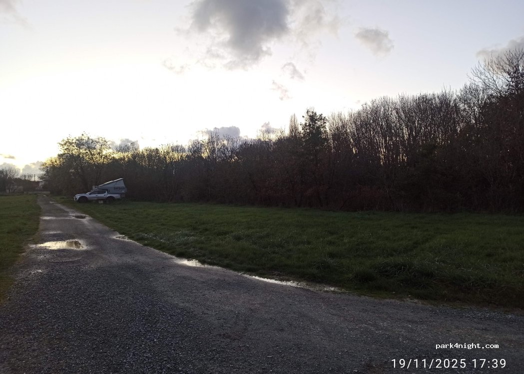 (17450) Saint-Laurent-de-la-Prée - 1349 Route des Deux Roches — foto 4