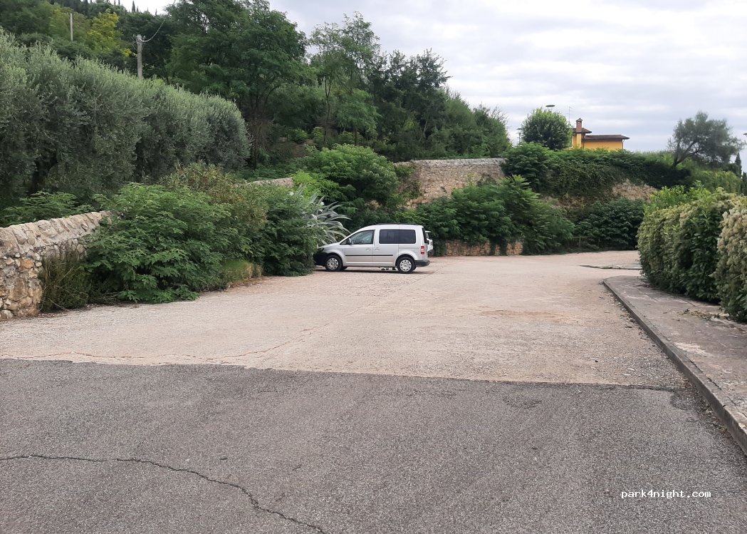 (37015) Sant'Ambrogio di Valpolicella - Strada delle Pinete — foto